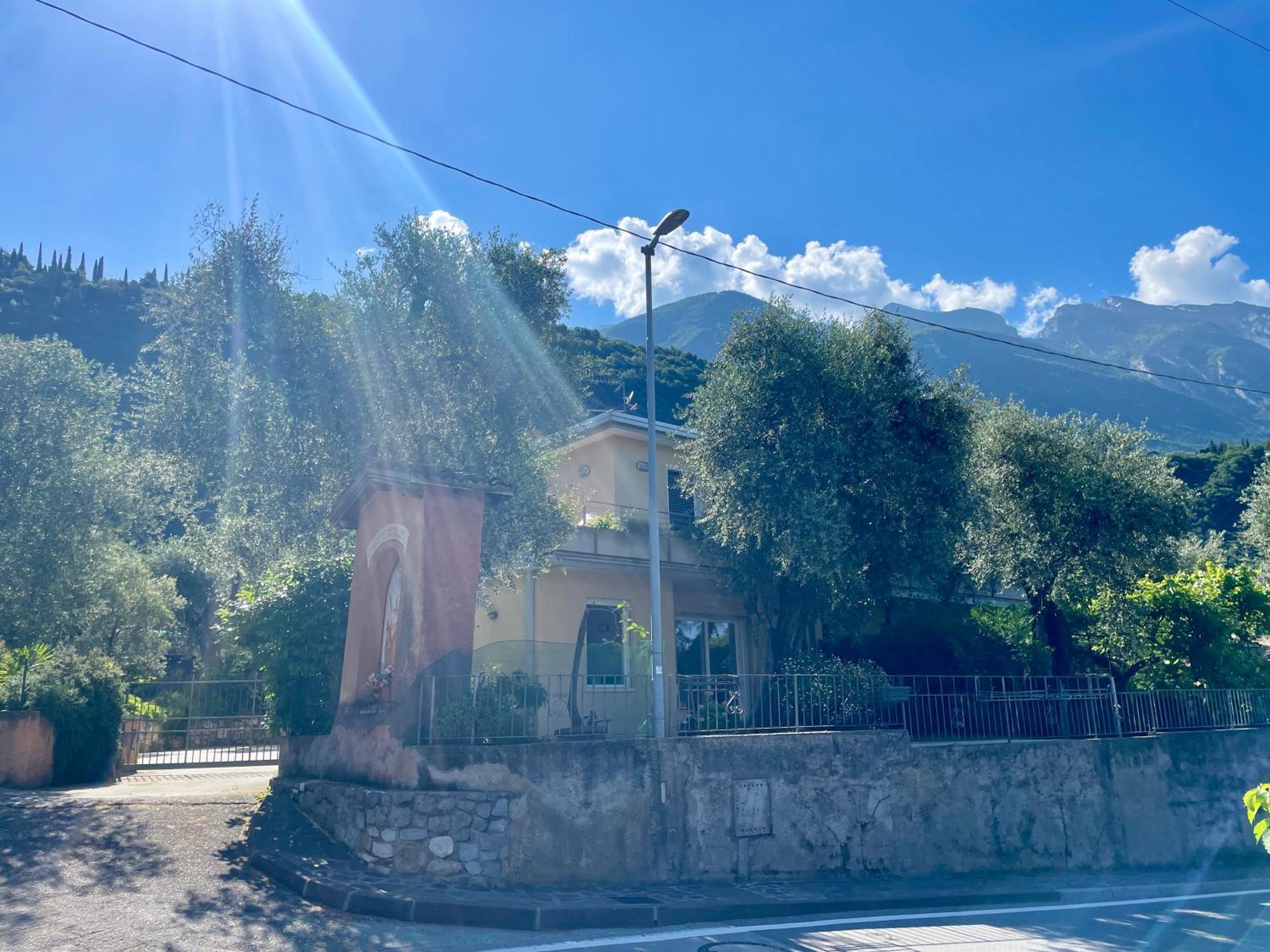 Casa Mario & Laura Ferienwohnungen Free Wi-Fi Parking Malcesine Luaran gambar